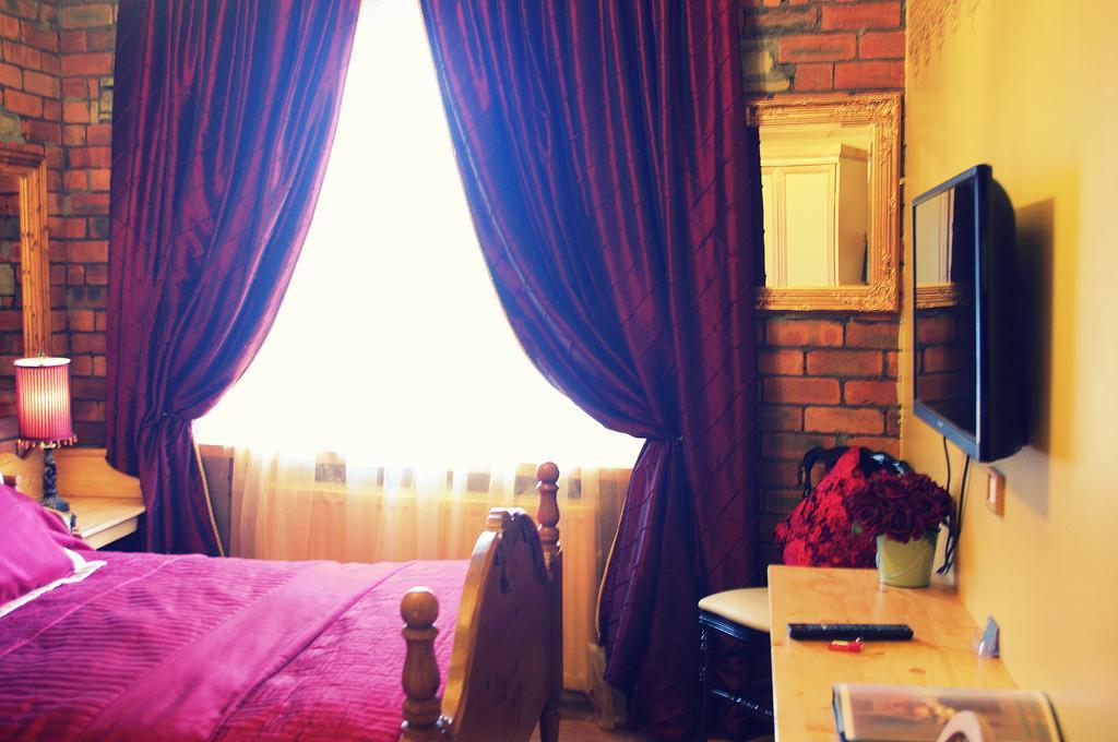 הליפקס Crown House Suites חדר תמונה